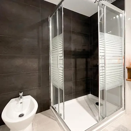 Appartement B-rent Bristol Zen Premium *