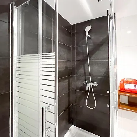 Appartement B-rent Bristol Zen Premium *